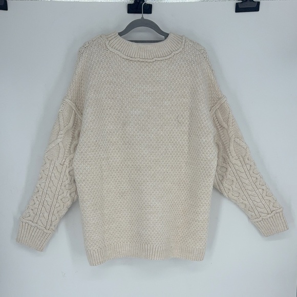 Free People Leslie Cable Knit Oversized Sweater NWOT SIZE S - Picture 10 of 10